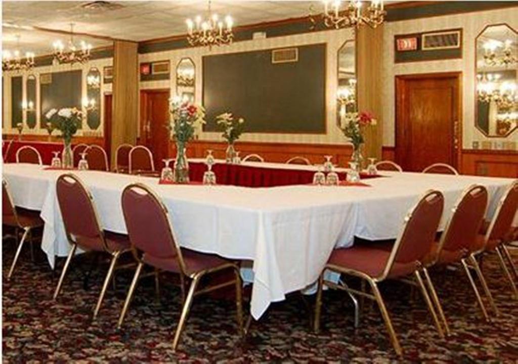 Red Carpet Inn & Suites Carneys Point/Wilmington Бізнес фото