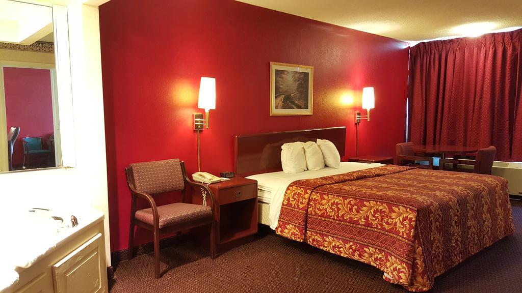 Red Carpet Inn & Suites Carneys Point/Wilmington Екстер'єр фото